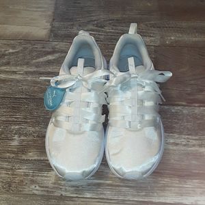Brand new puma sneakers
